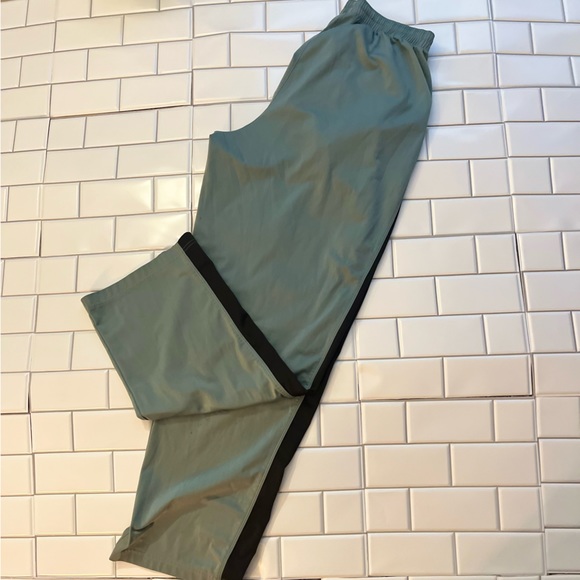 PUMA SportLifestyles Aqua Green Track/Sweatpants X Size : XL - Picture 2 of 4